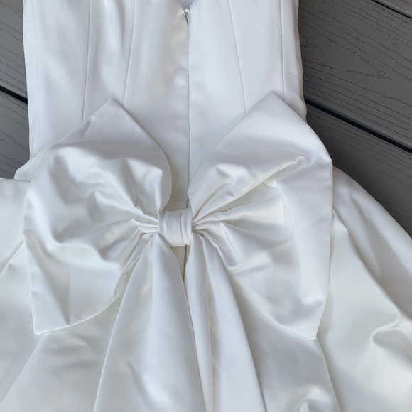 House of CB Noele Bow Strapless Satin Minidress - Picture 9 of 14